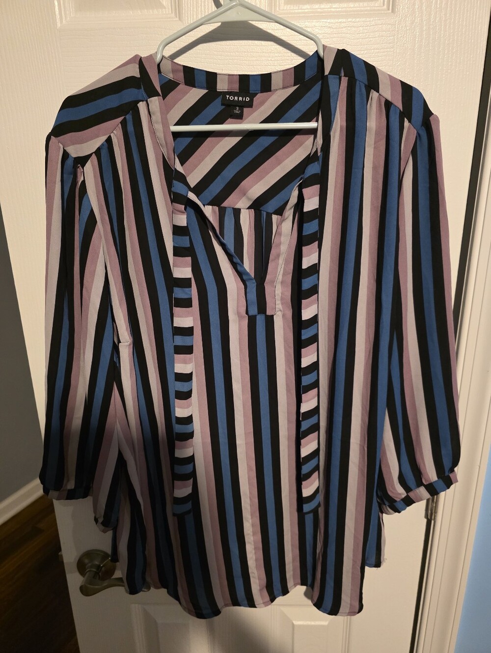 Torrid 3/4 Sleeved Vertical Stripe Top